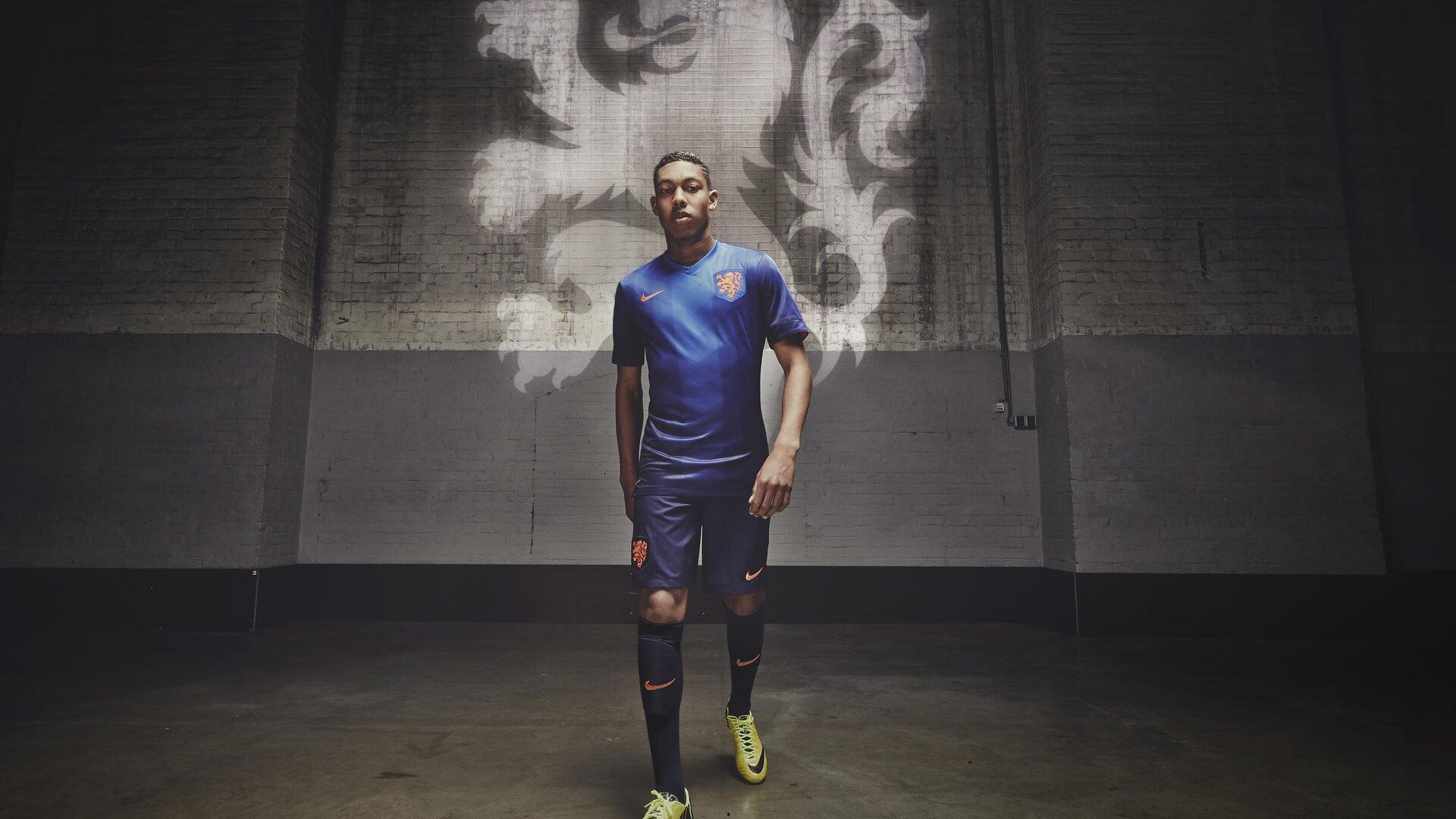 亚沙里圆梦圣西罗，加盟米兰是童年夙愿，选择30号致敬梅西青春印记